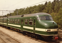 807555 Afbeelding van het Bk-rijtuig van het electrische treinstel nr. 501 (plan TT, Treinstel Toekomst , mat. 1964) ...